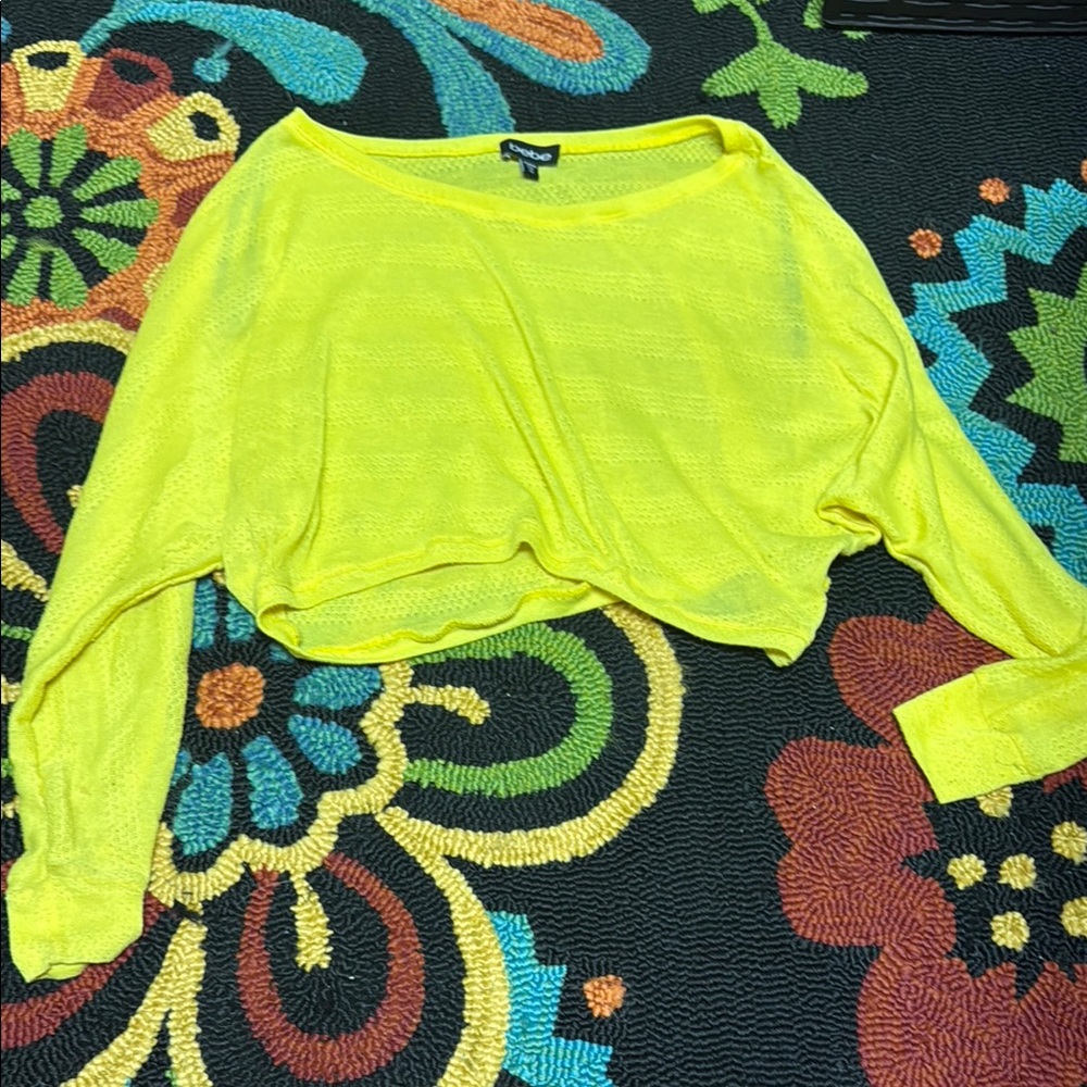 Bebe Yellow Long Sleeve Crop sheer Blouse Relaxed Fit